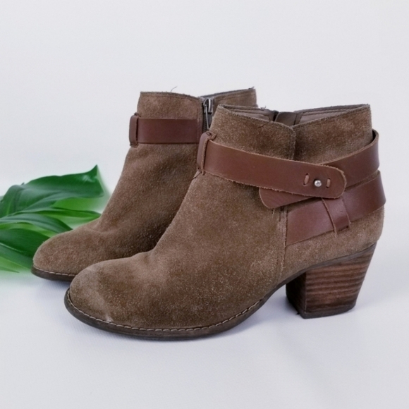 DV by Dolce Vita Jexen Leather Booties - Picture 2 of 9